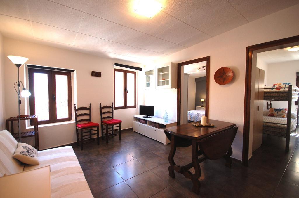Lets Holidays Cozy Apartment 70 M. From The Beach In Tossa Tossa de Mar Eksteriør bilde